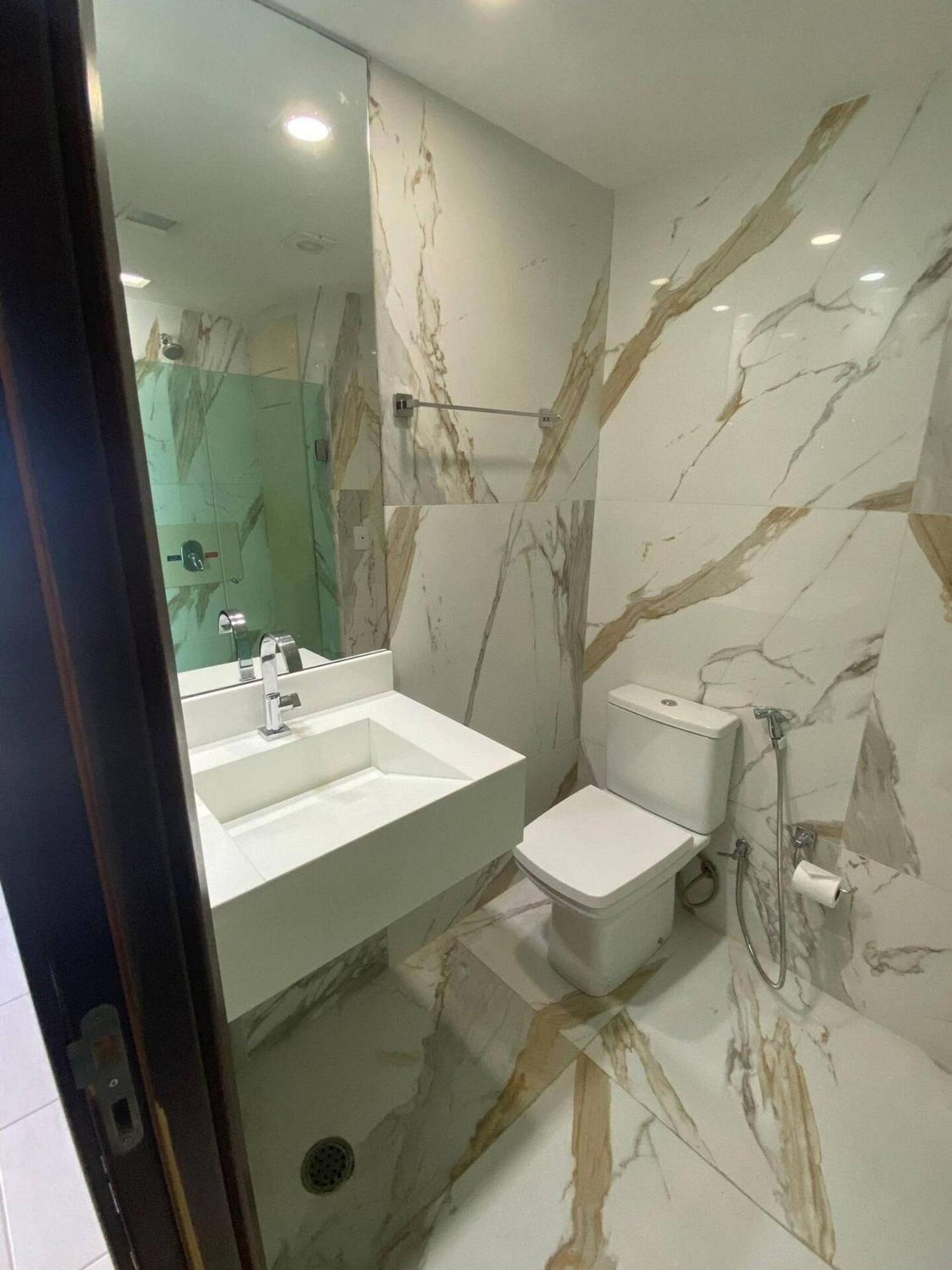 Apartamento Flat Beira Mar Academia Piscina Boa Viagem Recife - Com Cafe Da Manha Opcional Exterior foto